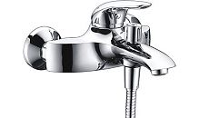Rossel 2801 Смеситель для ванны с коротким изливом