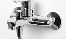 Leine 3501 Смеситель для ванны с коротким изливом